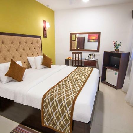 Mount Breeze Hotel Dehiwala-Mount Lavinia Exterior photo