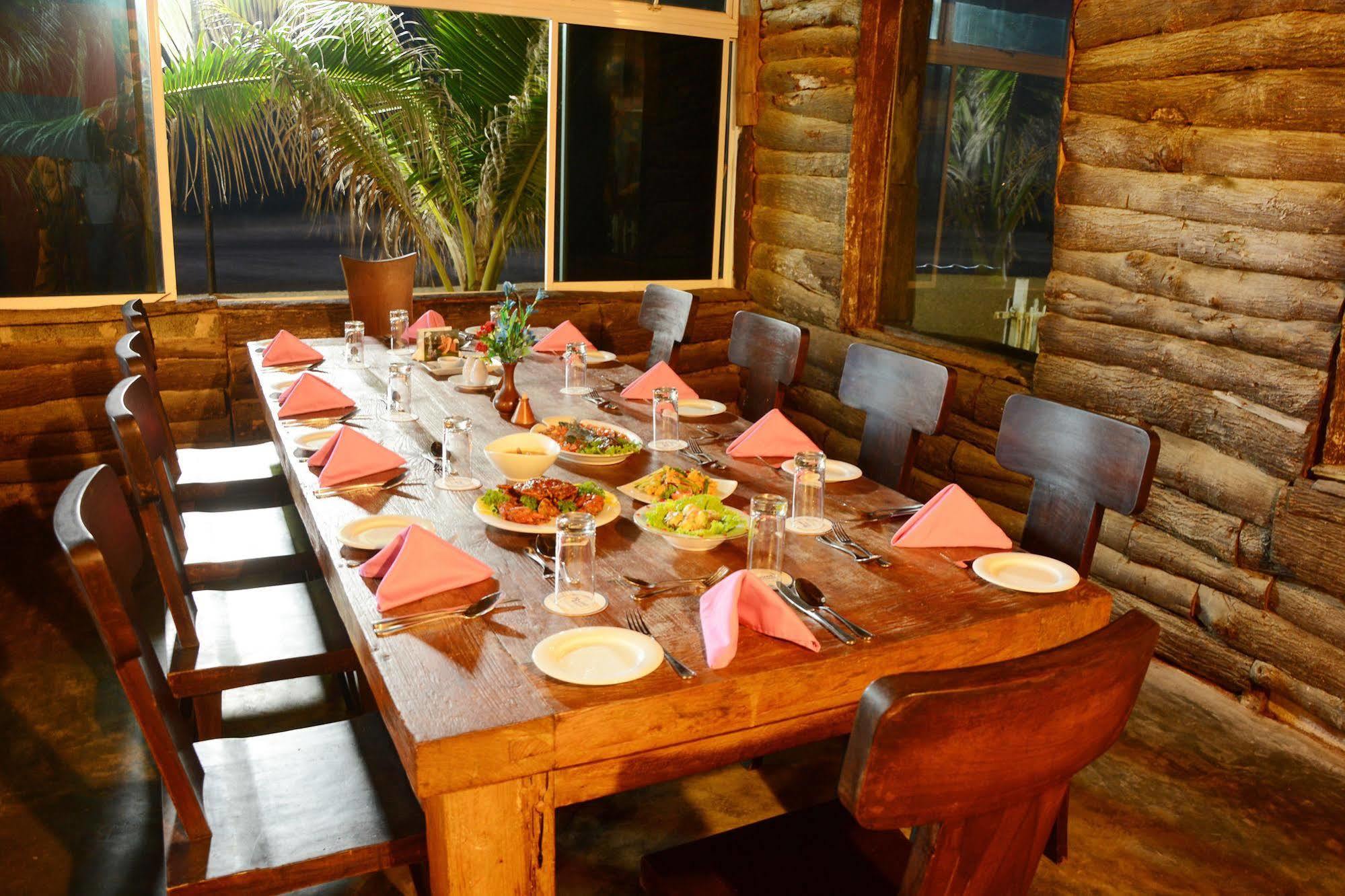 Mount Breeze Hotel Dehiwala-Mount Lavinia Exterior photo