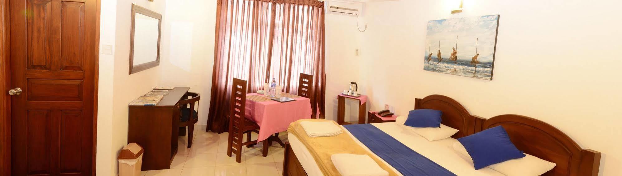 Mount Breeze Hotel Dehiwala-Mount Lavinia Exterior photo