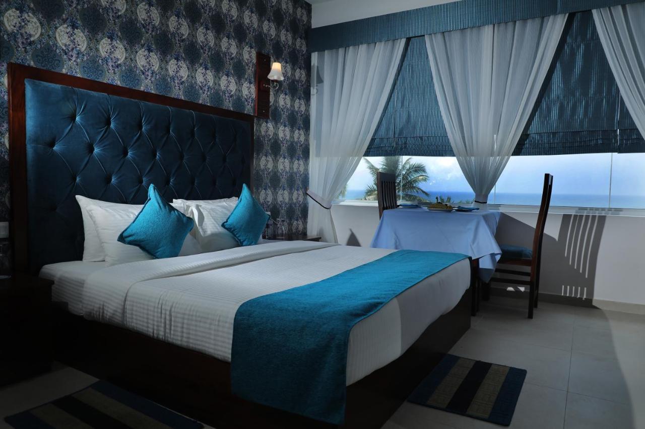 Mount Breeze Hotel Dehiwala-Mount Lavinia Exterior photo
