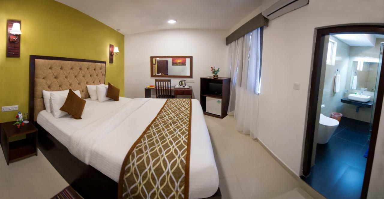 Mount Breeze Hotel Dehiwala-Mount Lavinia Exterior photo