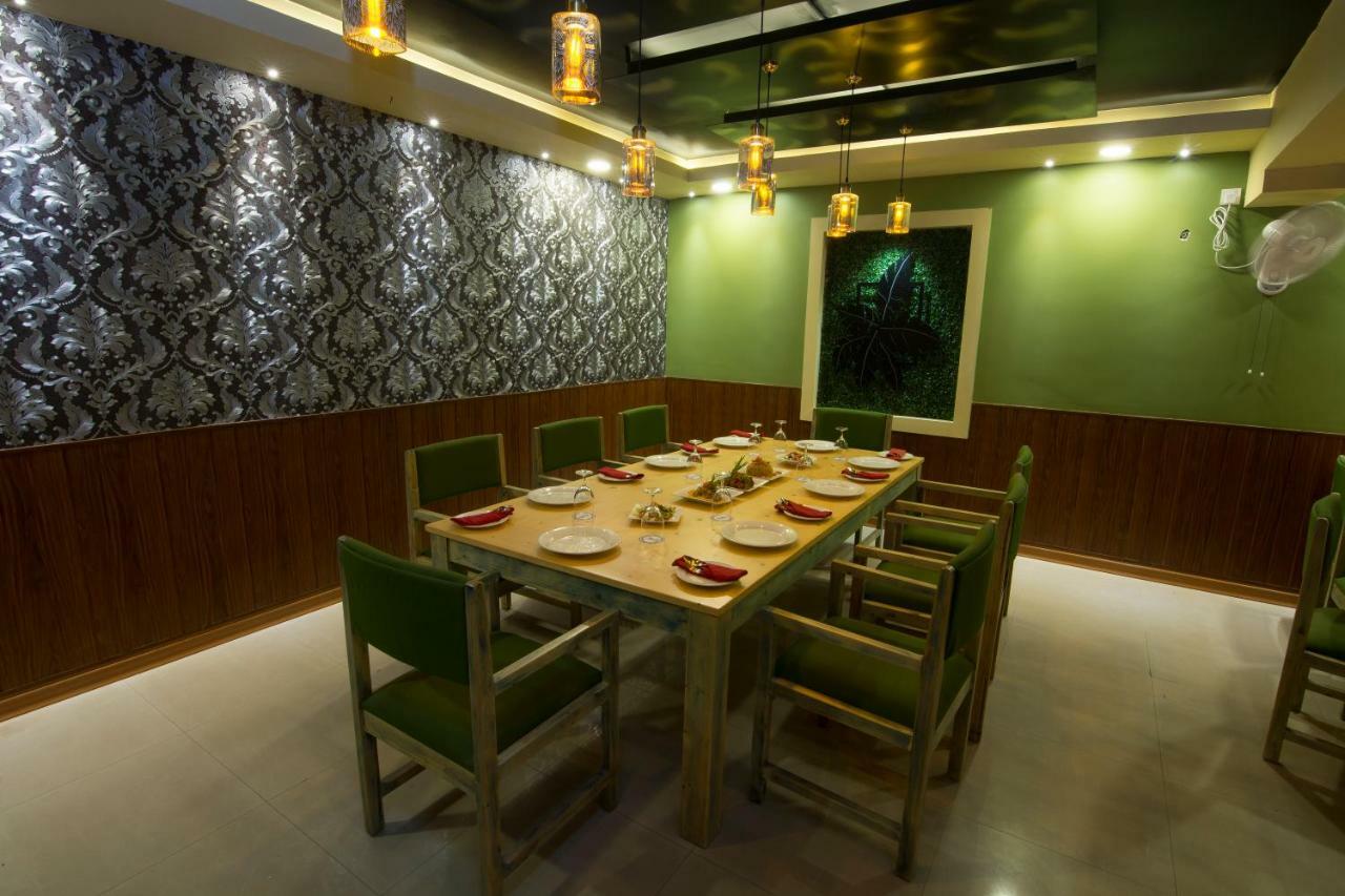 Mount Breeze Hotel Dehiwala-Mount Lavinia Exterior photo